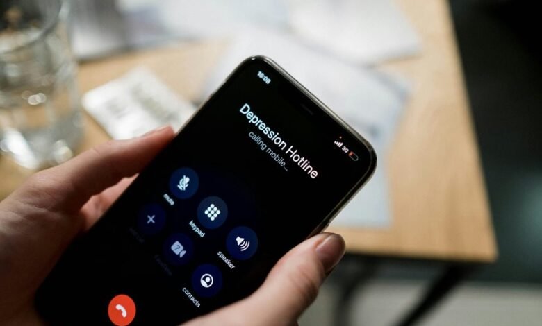 emergency helpline number call