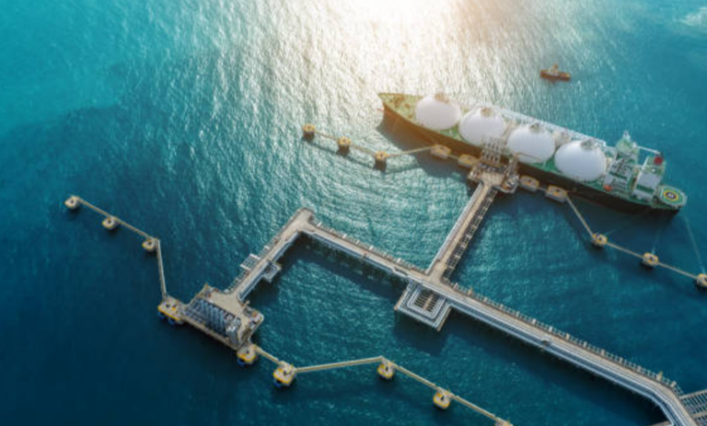 How Do Floating Solar & Marine Infrastructure Coexist on Waterfronts?